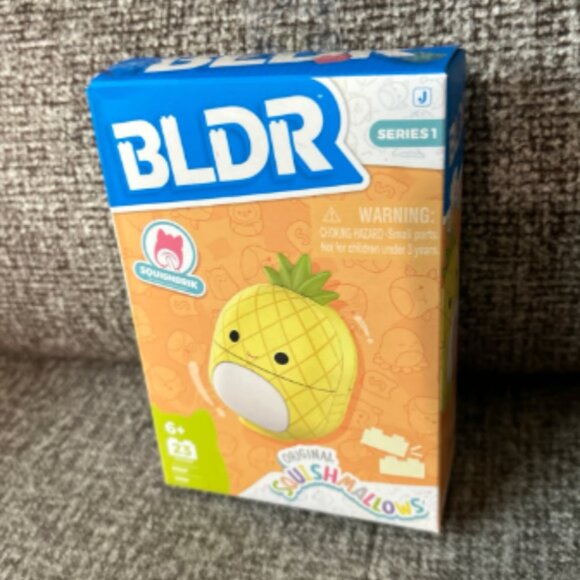 NIB Squishmallows BLDR Series 1 Maui Pineapple Block Building Toy New in Box - Picture 1 of 2